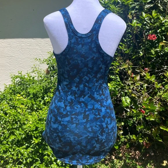 Lululemon Blue & Black Tank Top - Picture 10 of 12
